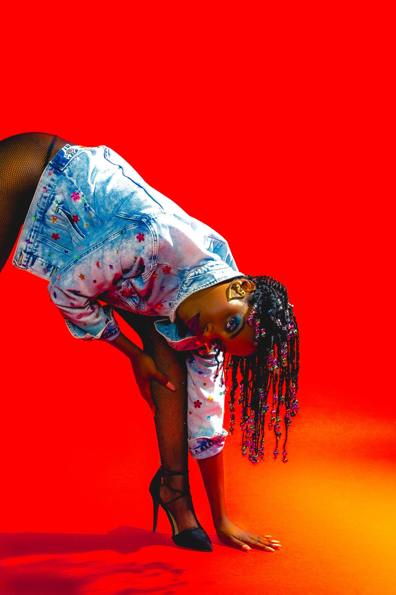 Fashion editorial photography using Canon EOS R6 Mark 2