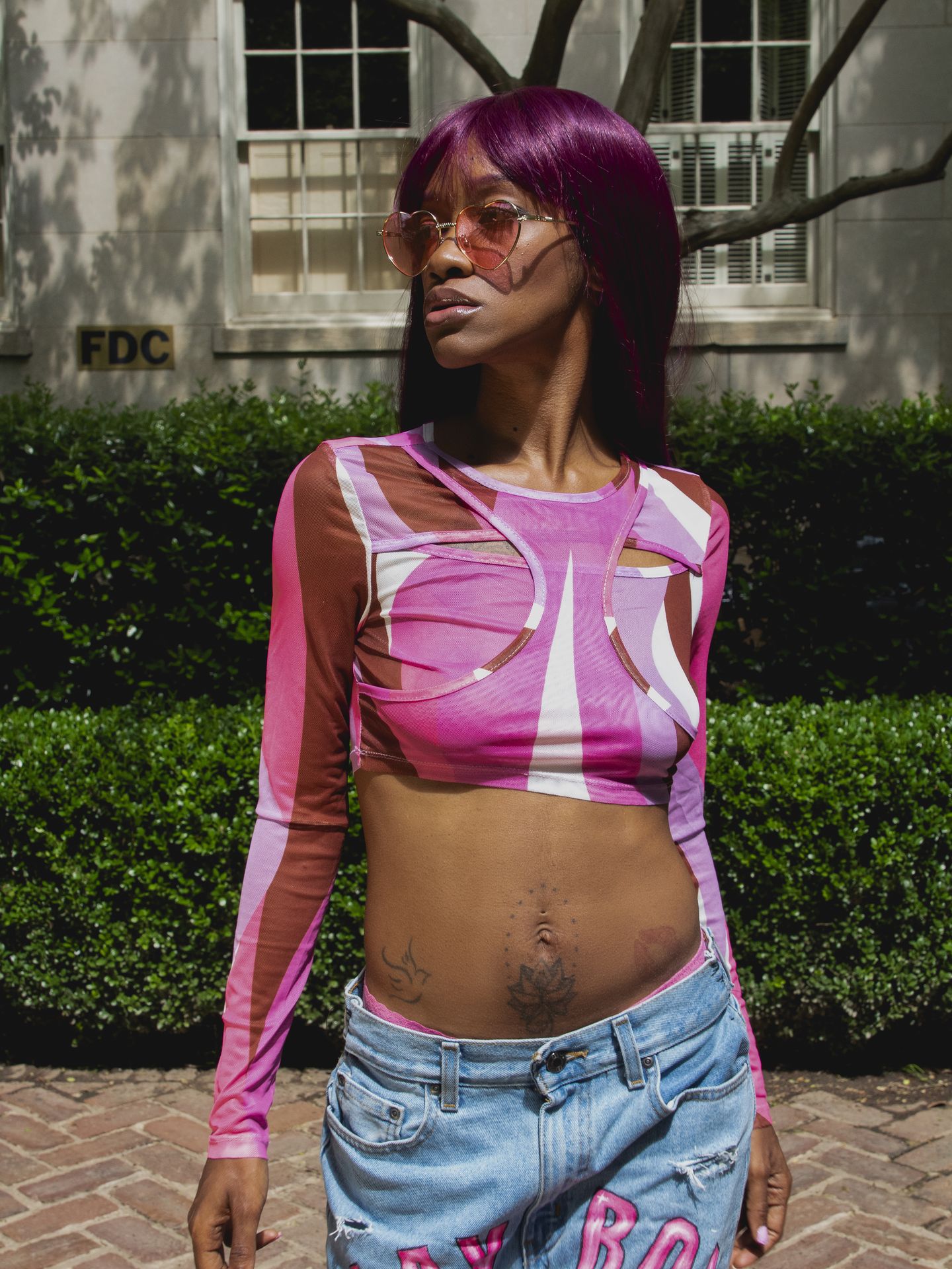 fashion photography outdoors using natural lighting